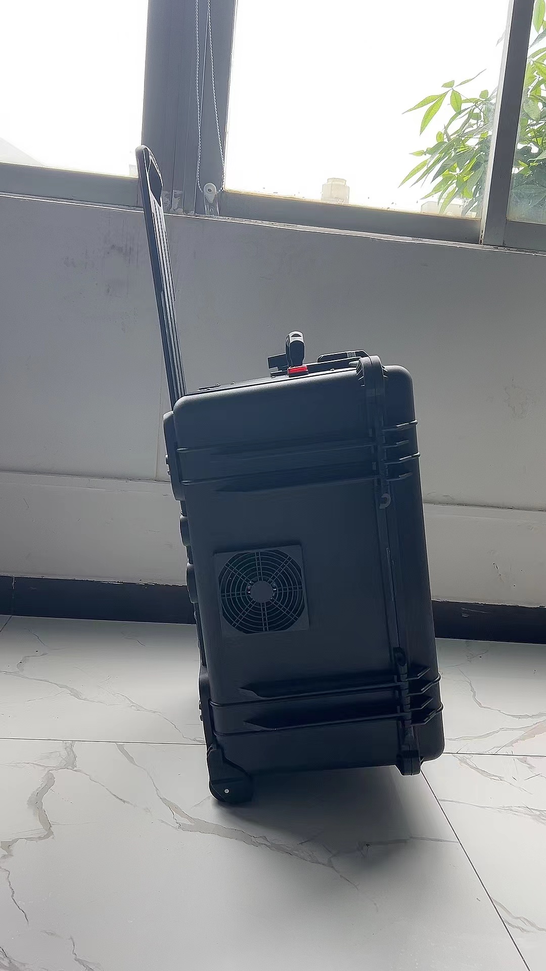建瓯手拉箱型移动通信干扰器
